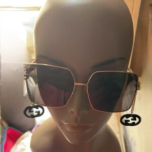 Gucci sunnies